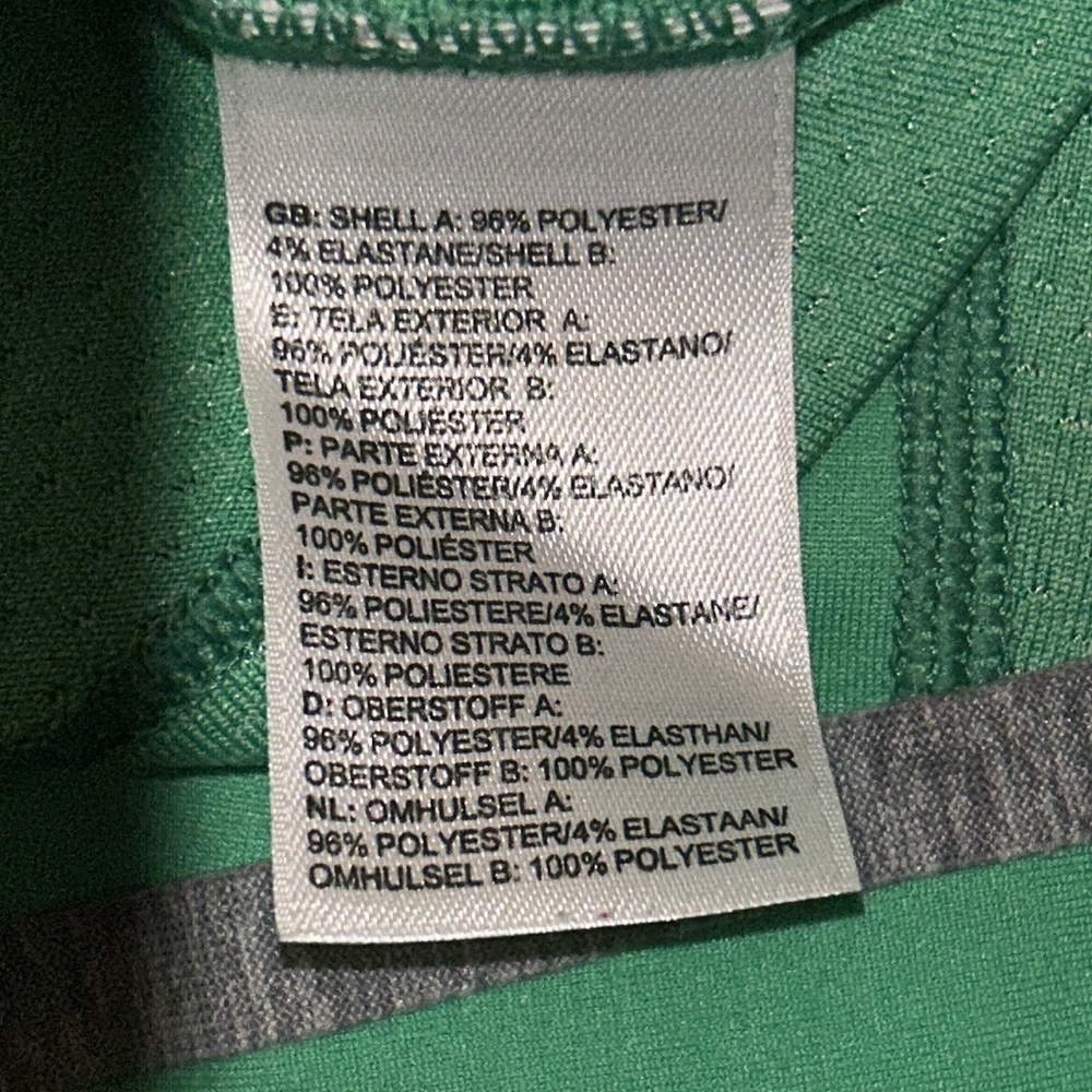 The North Face Mountain Athletics Green Flutter Sleeve Shirt, Size Large - Picture 5 of 6